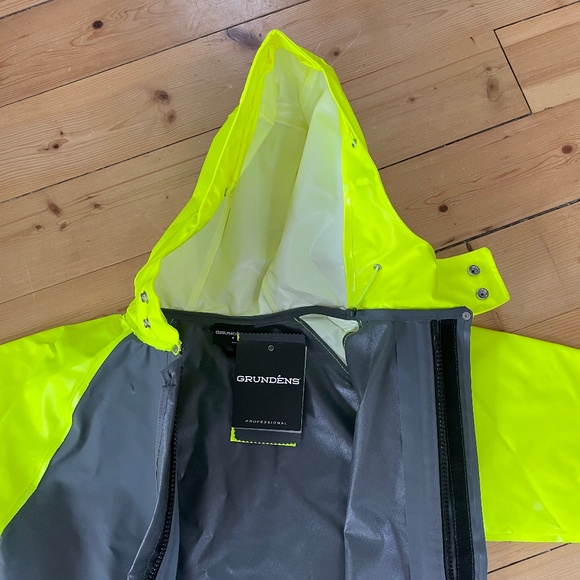 Grundens Hauler Commercial Fishing Jacket Hi-Vis Yellow Gray Rain